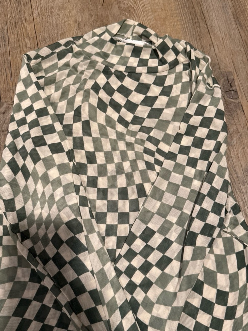Buckle Green and Cream Checkerboard Long Sleeve Top